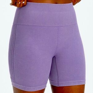 NWT FABLETICS SYNC HIGH WAISTED PERFORATED SHORT IN WASHED VIOLETTA SIZE L OR XL